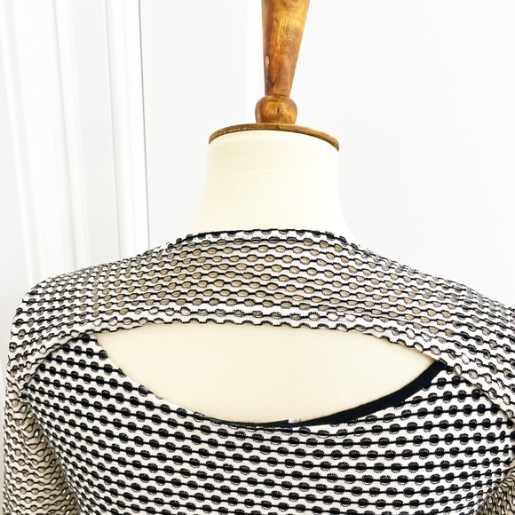 Bailey44 Tomo Khani Top size Large - Picture 7 of 10